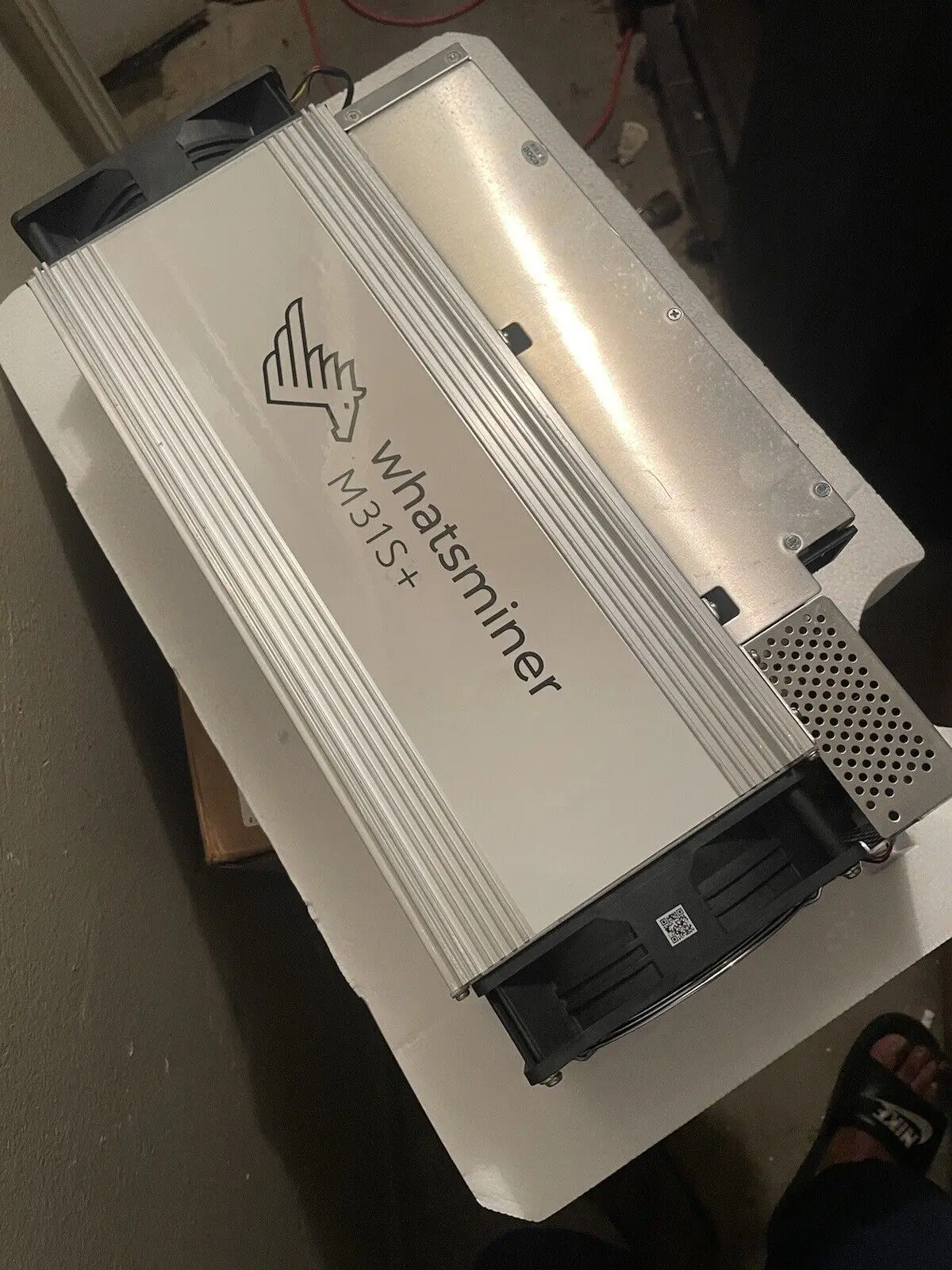 BB КУПИТЬ 2 ПОЛУЧИ 1 БЕСПЛАТНО MicroBT Whatsminer M31s+ 82TH Bitcoin Miner - в руке