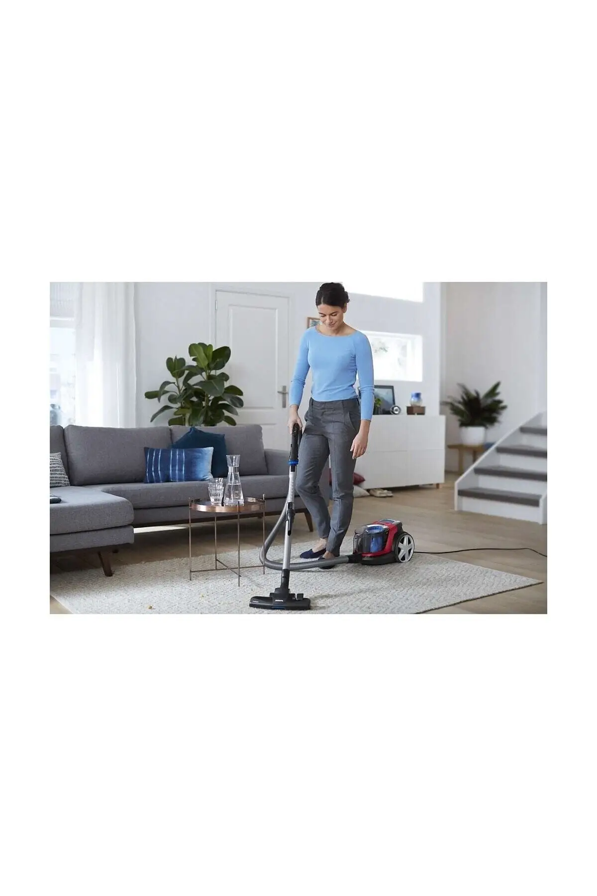 Philips -  Пылесос PowerPro City без пылесборника 900 Вт Красный HRKPLUS