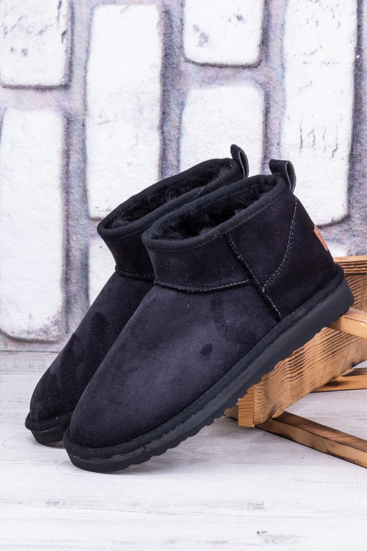 Фото (Пьер Карден) Зимняя бархатная обувь на запястье из нубука модели Ugg №2
