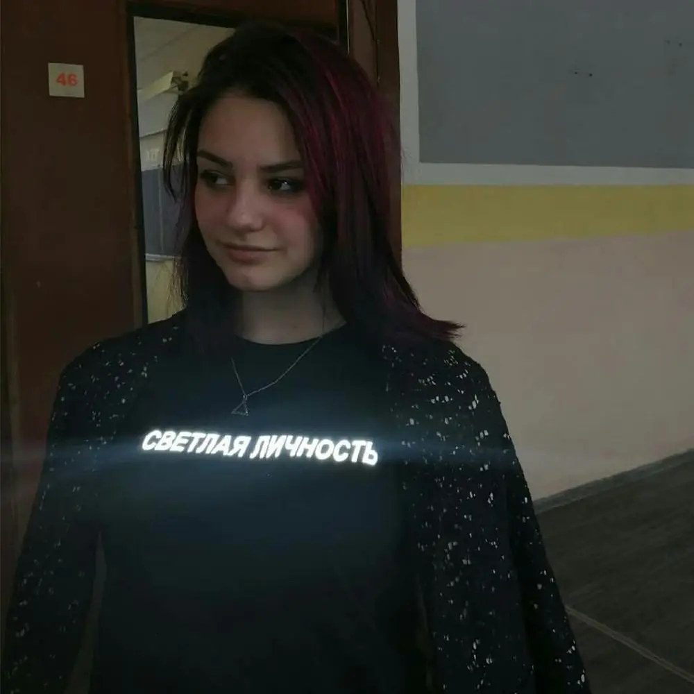Летняя яркая индивидуальная женская футболка в стиле Харадзюку, светоотражающая модная женская футболка с круглым вырезом и короткими рукавами, хлопковая футболка унисекс