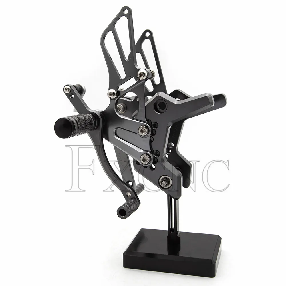 Фото Для KAWASAKI Z750 2004-2006 мотоциклетная задняя подставка для ног, регулируемая алюминиевая задняя подставка для ног, Высококачественная подставка для ног №3