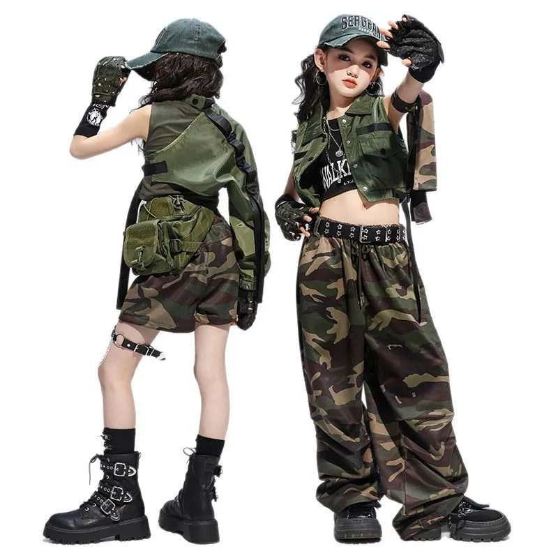 Фото Камуфляжный жилет K-pop для девочек, брюки-карго, детские укороченные толстовки, шорты, детская уличная одежда, джаз, хип-хоп, комплекты групповой одежды в стиле милитари для девочекG №5