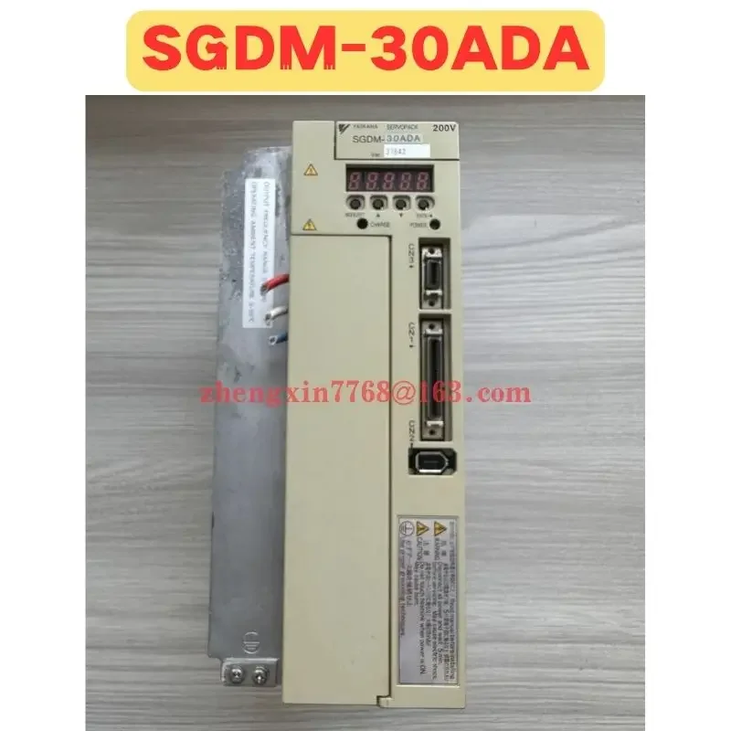 Б/у Сервопривод SGDM-30ADA SGDM 30ADA Нормальная функция протестировано ОК
