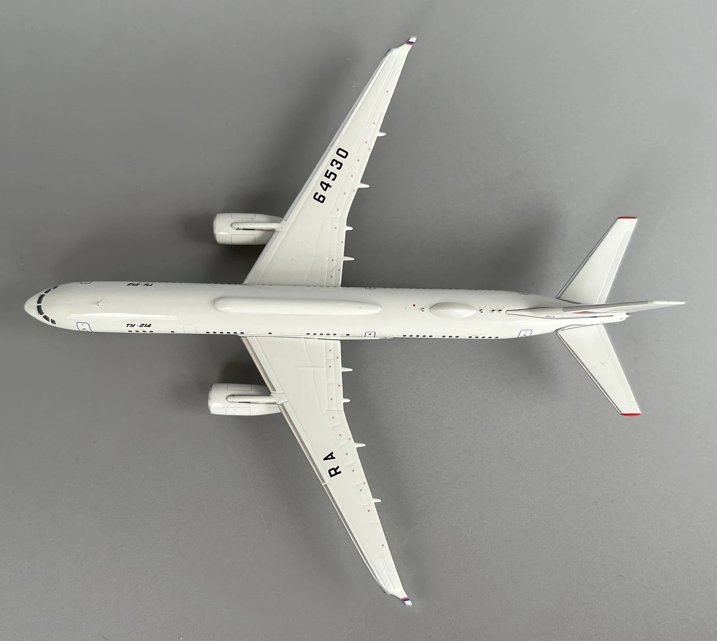 PM 52315 1400 TU-214PU-SBUS Командный самолет Air Communication RA-64530 Модель самолета из сплава (art.: 3920d1d96d39f) - 3920d1d96d39f