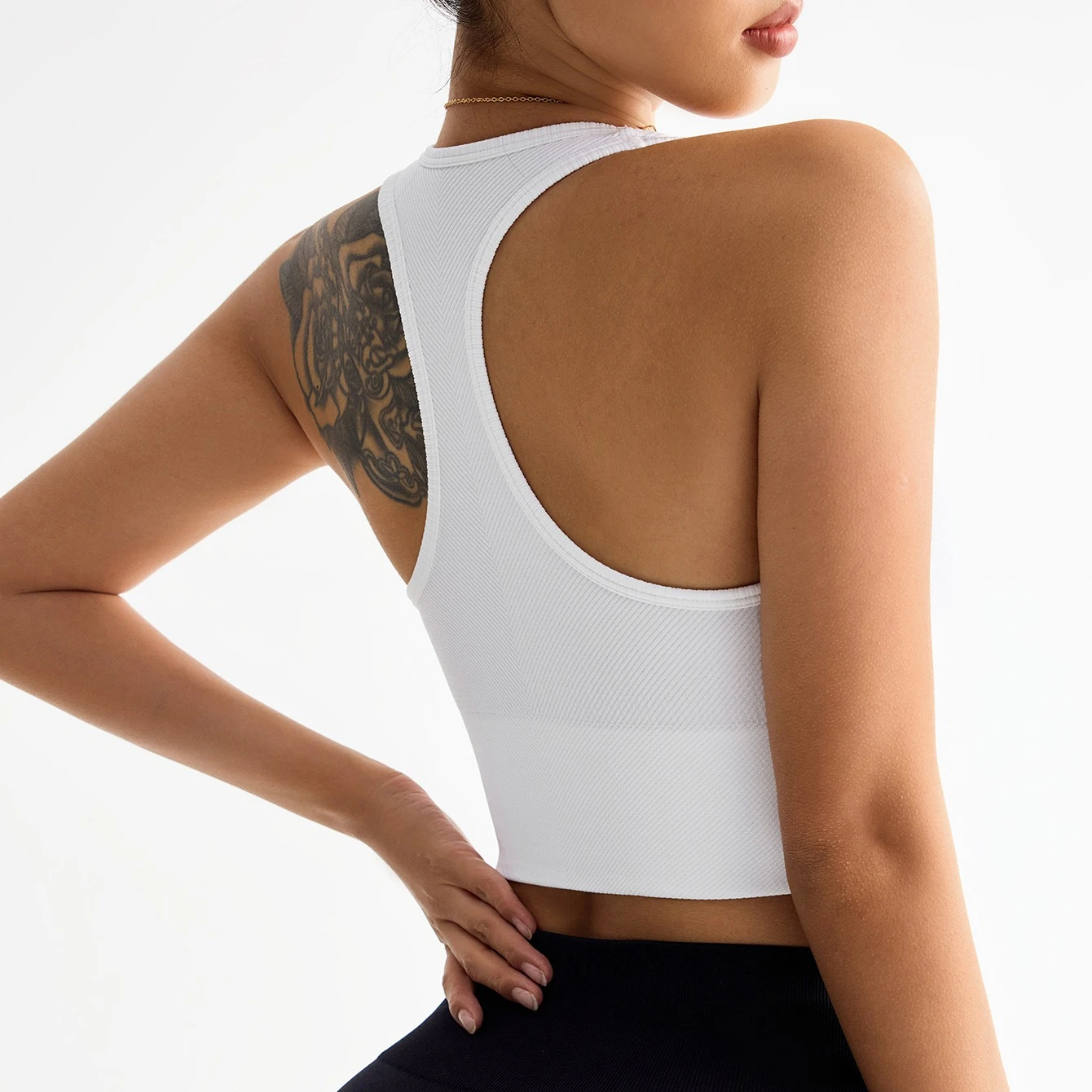 VEQKING Бесшовные женские бюстгальтеры для йоги Racer Back Спортивные укороченные топы без подушечек Быстросохнущий жилет для спортзала и фитнеса с низким вырезом Бюстгальтеры для тренировок Топы
