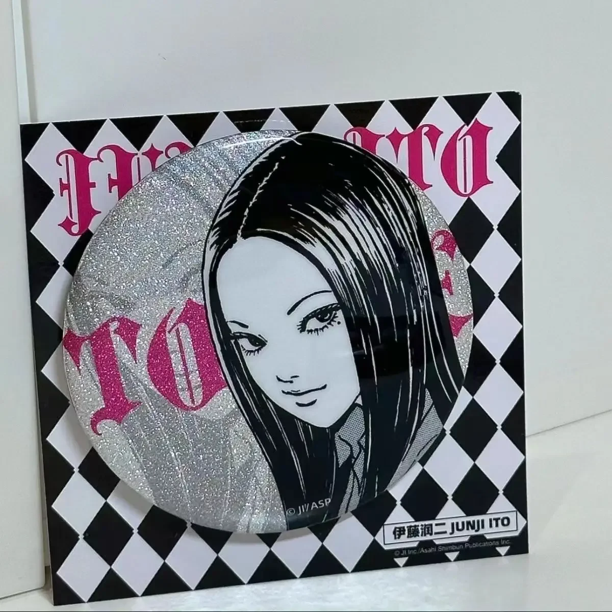 Светоотражающая фотография Tomie, значок Junji Ito, серия ужасов, Аниме периферийные коллекционные предметы, настольные украшения, Подарочные игрушки