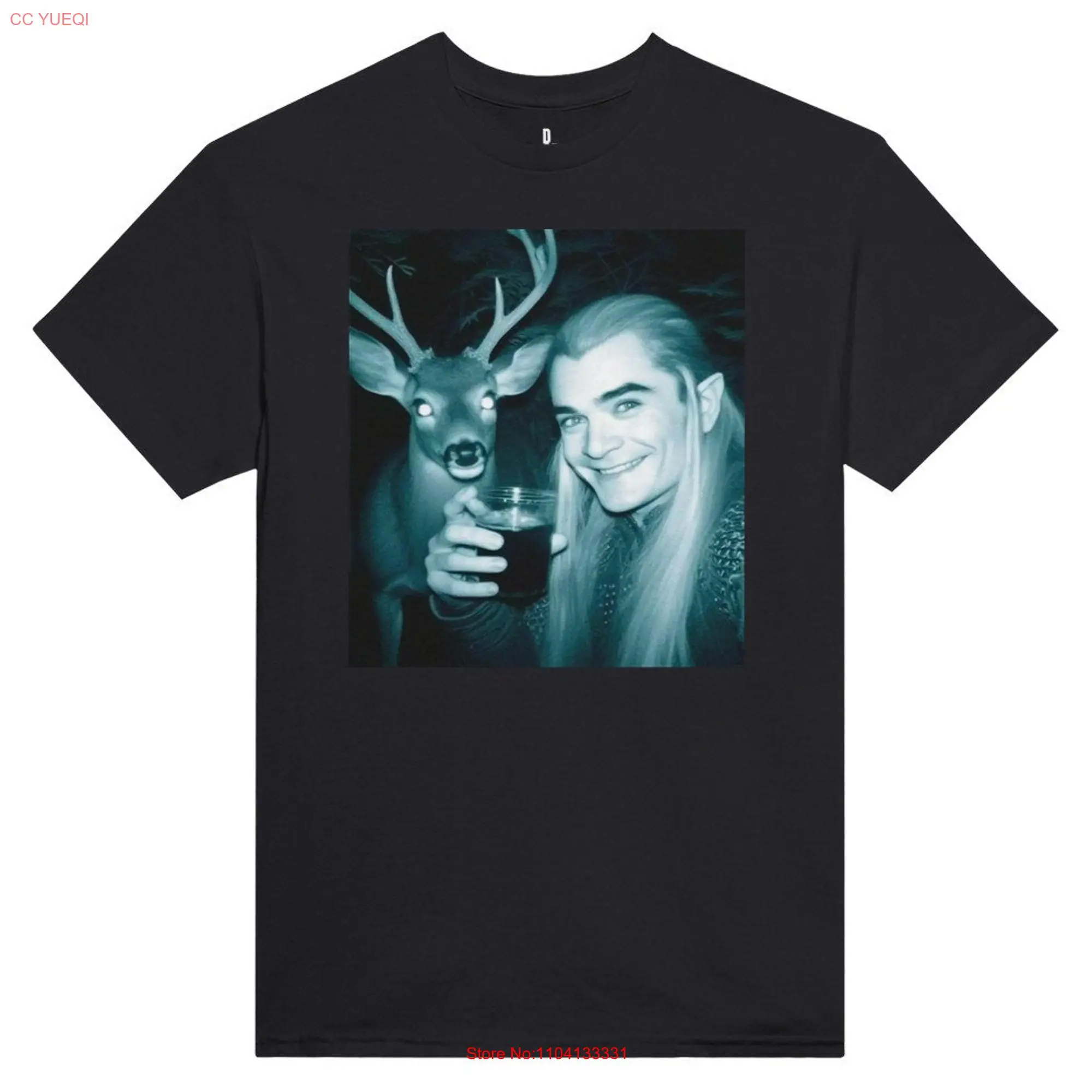 Футболка с длинным или коротким рукавом Elf Drink with Deer in Night Forest