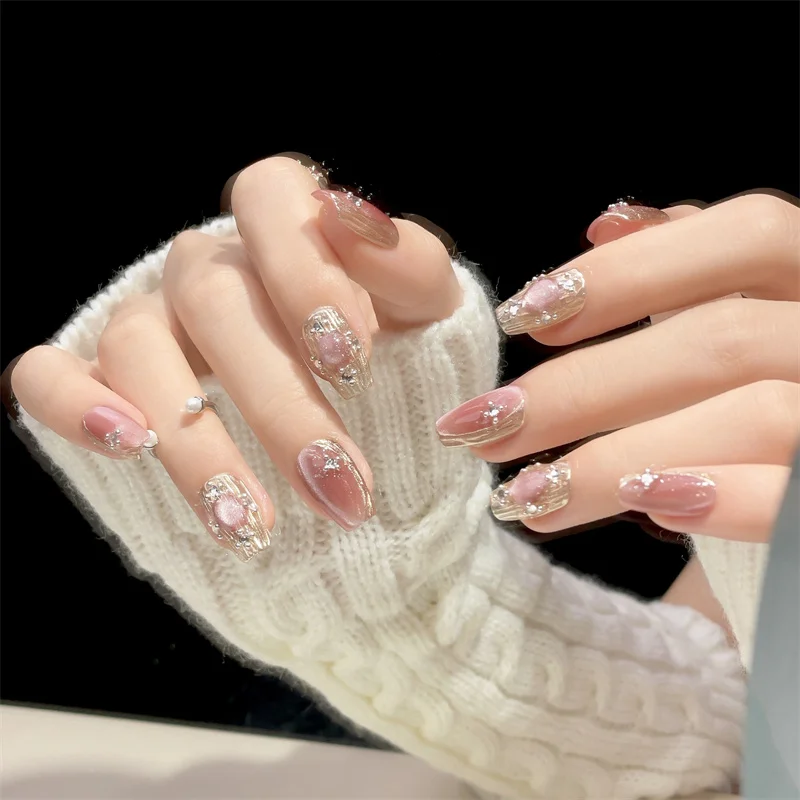 Стили Buccellati, нажимайте на ногти