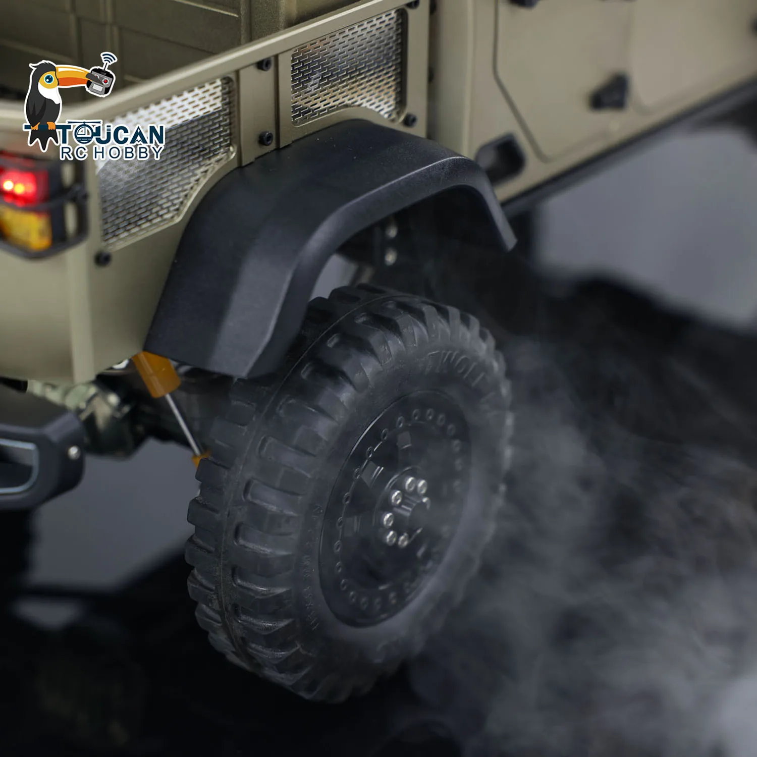 RTR RC Гусеничный TWOLF 110 TW-715 Металлический альпинистский автомобиль Внедорожник со звуками Свет Лебедка Курение RC Игрушка (art.: 3920cd80e6dbe) - 3920cd80e6dbe