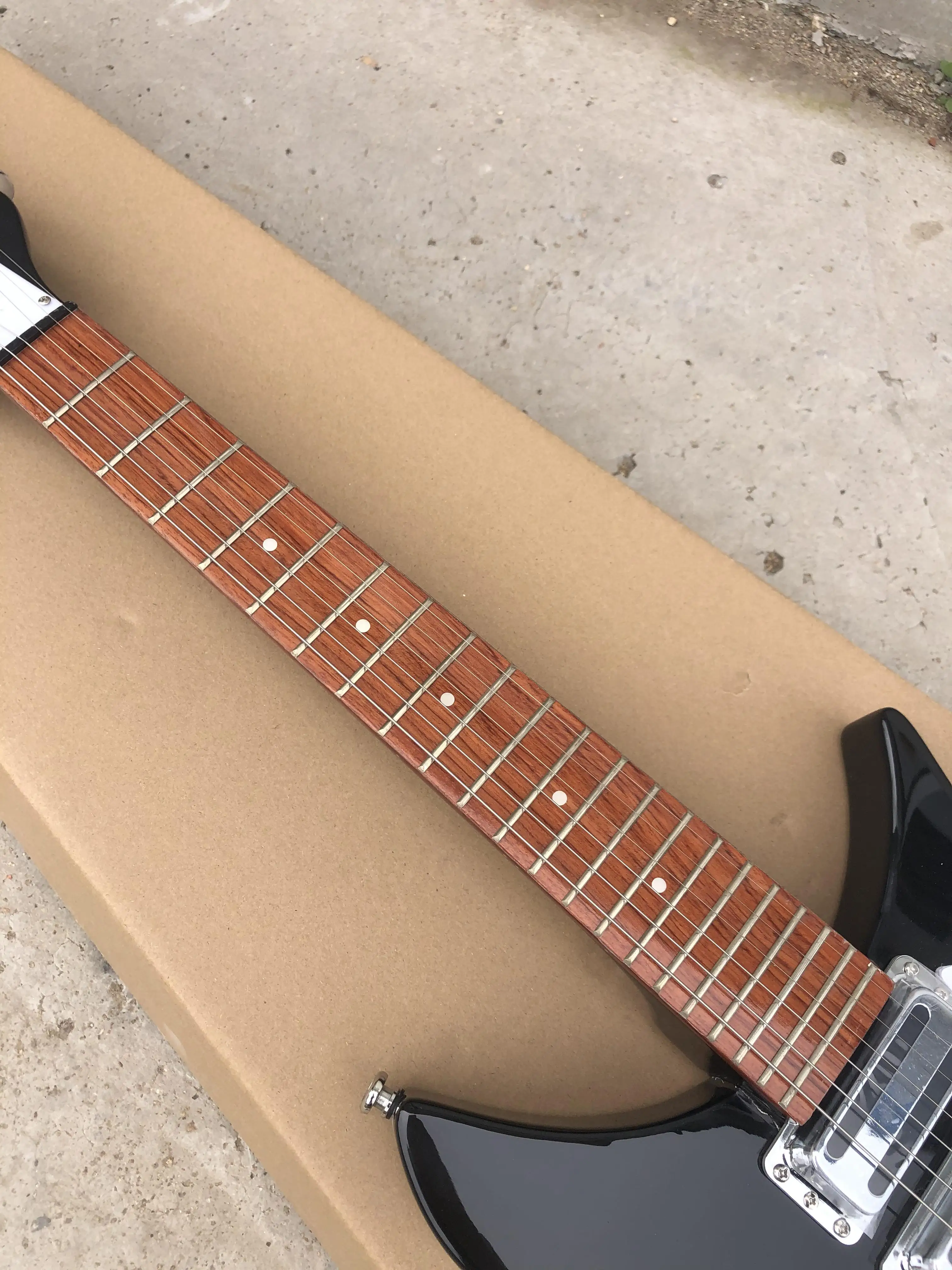 Фото Электрогитара Rickenbacker 325, системный мост Tremolos, белая накладка, накладка из 3 частей, высокое качество, горячие продажи №3