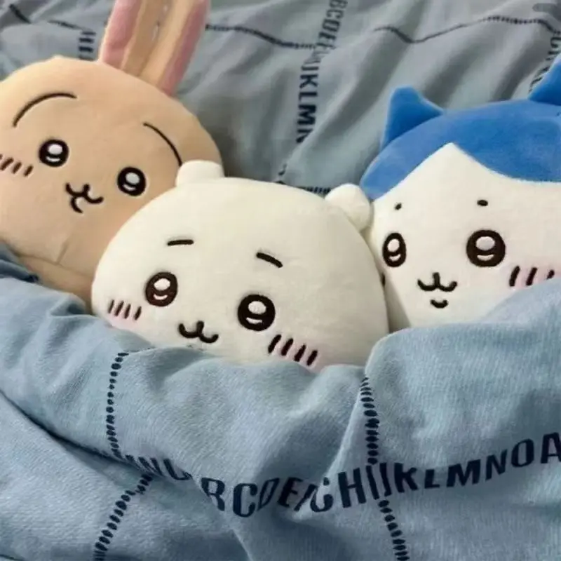 Фото MINISO Sleep in A Hug, хлопковая кукла Chiikawa, милая подушка с героями мультфильмов Hachiware, подарок на день рождения, романтическая девушка №4