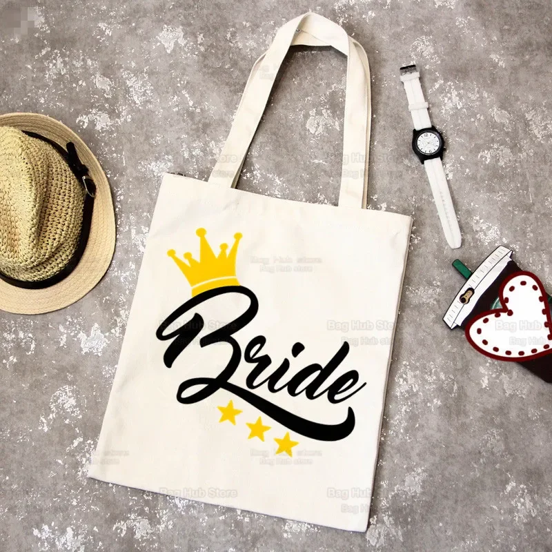 Фото Сумка для покупок Bride To Be Team для невесты, Джутовая сумка для покупок, сумка-тоут для покупок для девичника, разноцветная сумка Evjf для свадебных церемоний, многоразового использования №5