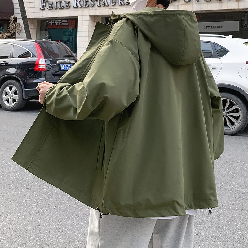 Фото Куртка мужская однотонная с капюшоном, модная верхняя одежда, Модный стильный тонкий аксессуар для джентльменов с карманами, весна №2