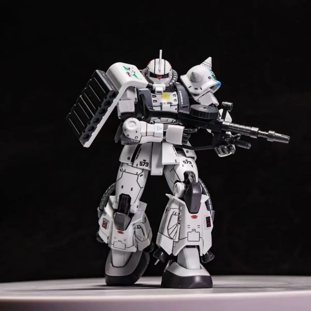 Фото Xingdong модель Hg 1/144 Ms-06R-1A Zaku2 Главное управление Matsunaga's настраиваемый мобильный костюм сборка модели роботов комплекты №3