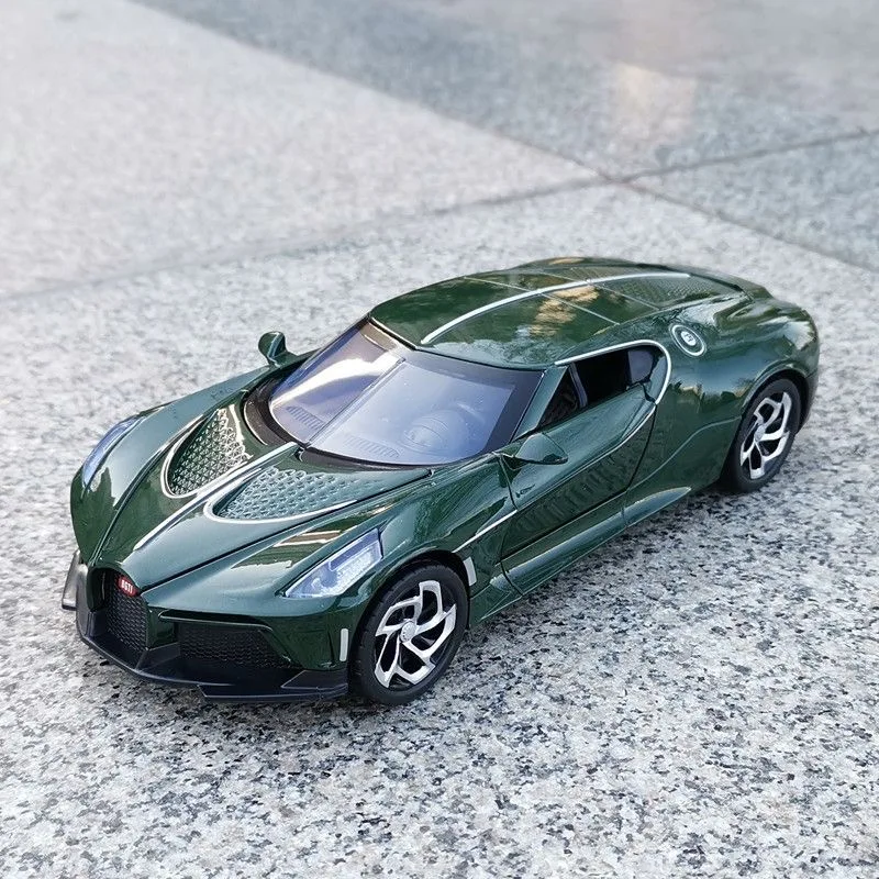 Фото 1:24 Bugatti Lavoiturenoire, модель спортивного автомобиля из сплава, литая под давлением металлическая игрушечная машина, модель автомобиля, имитация звука и света, детская игрушка в подарок №2