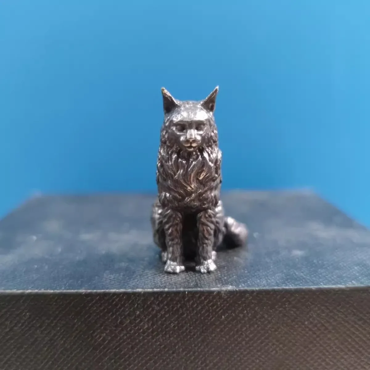 Фото Милая мини-латунная фигурка кошки Мейн-куна с длинными волосами, модель домашнего животного, винтажный домашний декор для стола, Коллекционная статуя животного №3