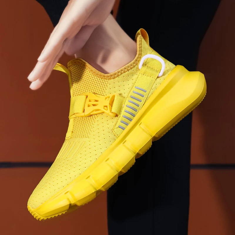 Фото Кроссовки с рисунком лимут ультраринган, 3 цвета, Бару Uniseks Kain Elastis Bersirkulasi Berjalan Nyaman Sepatu Kasual Pria dan Wanit №2