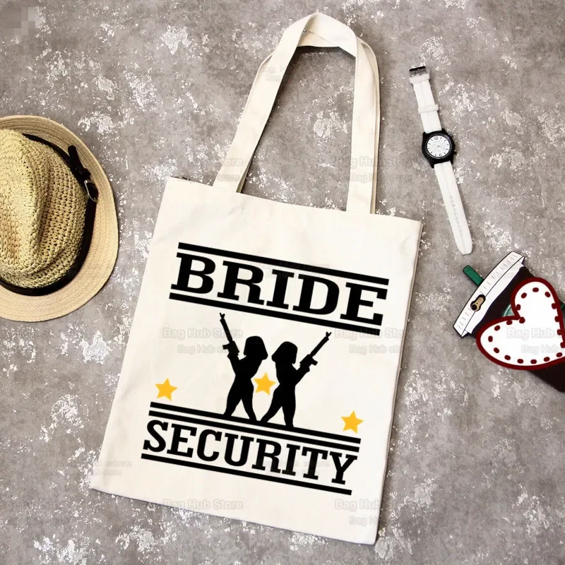 Фото Сумка для покупок Bride To Be Team для невесты, Джутовая сумка для покупок, сумка-тоут для покупок для девичника, разноцветная сумка Evjf для свадебных церемоний, многоразового использования №4