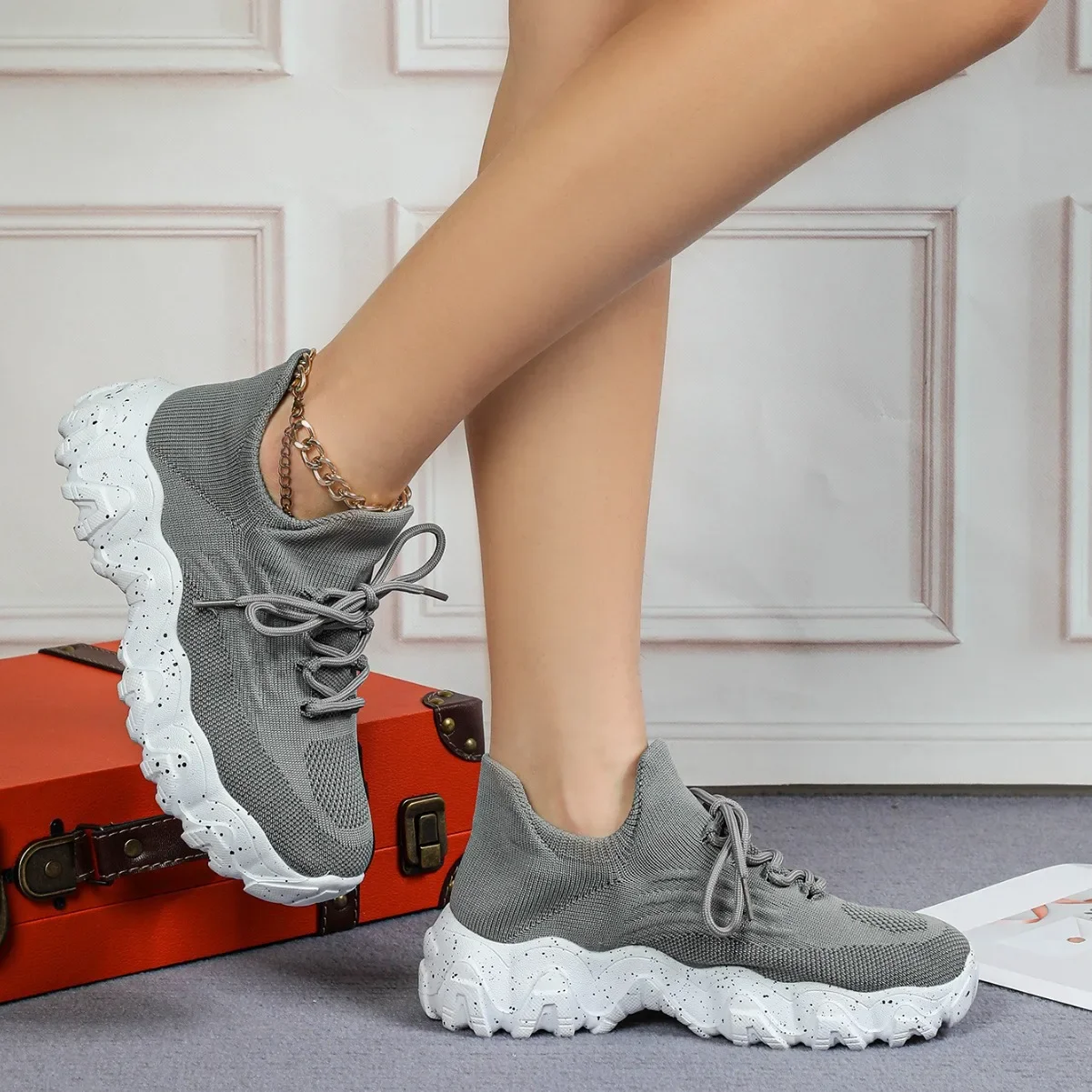 Фото Women's Spring and Autumn Breathable Casual Sports Shoes All Fashion Fly Woven Lazy Casual Shoes №5