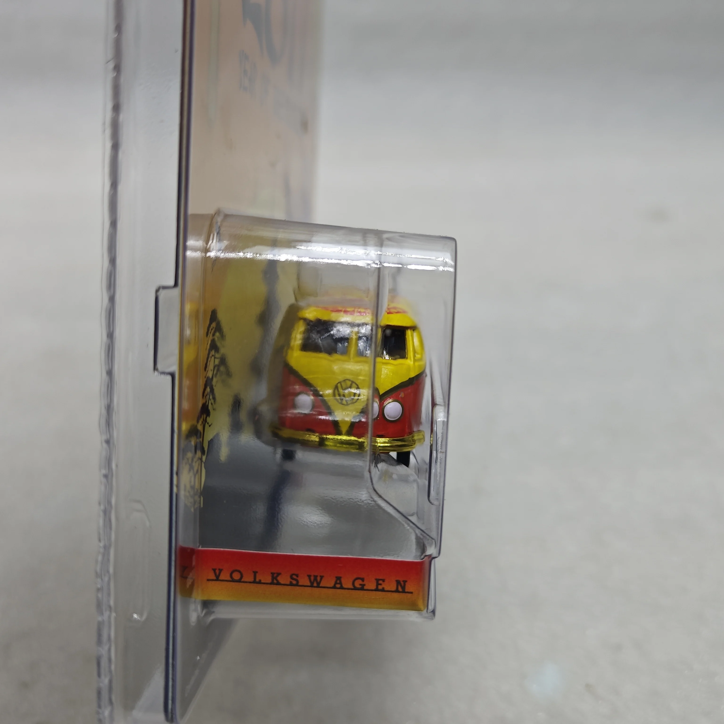 Green Light 1:64 Volkswagen T 2 Van — китайский знак зодиака года петуха 2017, улучшенная модель автомобиля