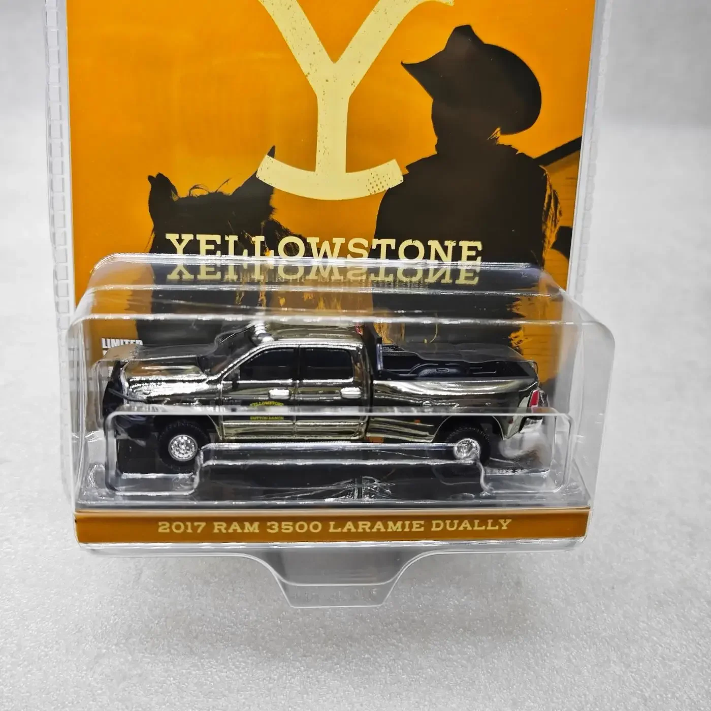 Фото GreenLight 1:64 2017, Ram 3500 Laramie Dually, имитация сплава, коллекция моделей автомобилей, подарок №2