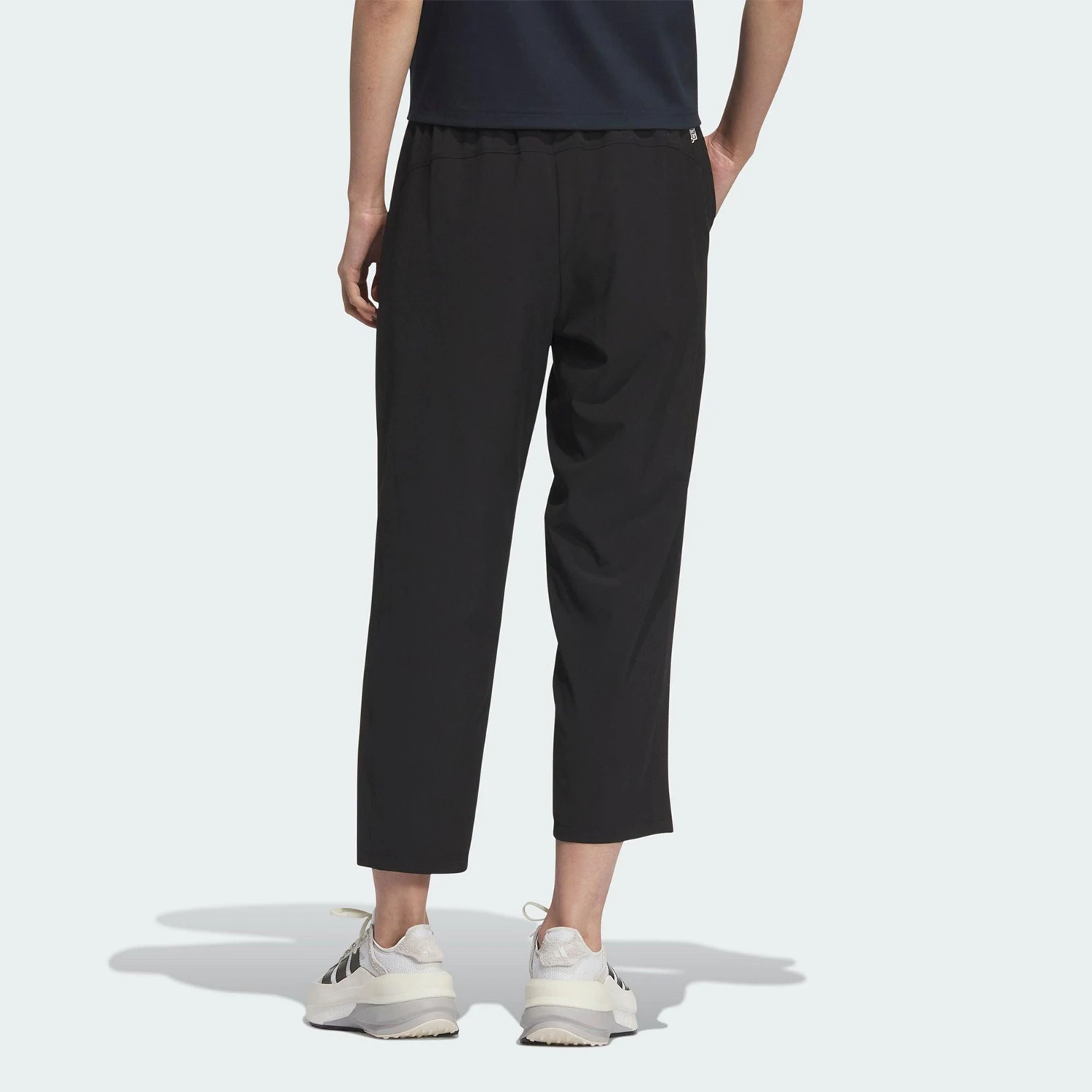 Фото Женские спортивные зауженные повседневные брюки Adidas Genuine WV 7/8 PANT KC0030 №2