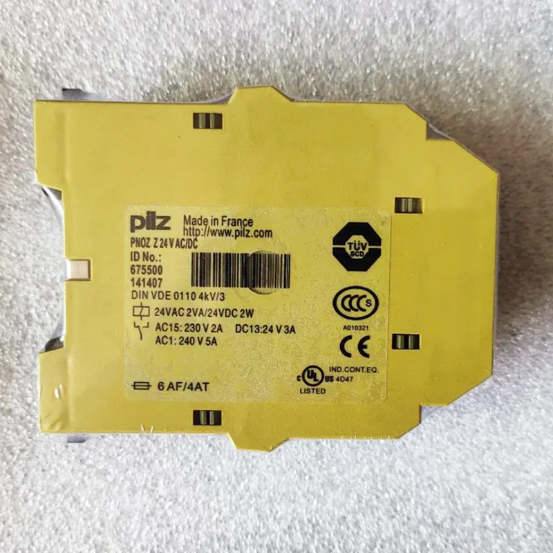Pilz 675500 Pilz Новый модуль безопасности PNOZ Z 24 В переменногопостоянного тока (art.: 3920d1b213e55) - 3920d1b213e55