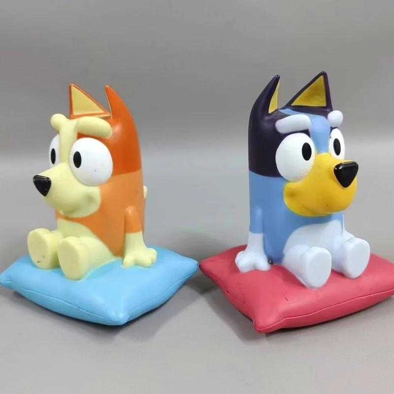Фото Новинка 2024, настольные декоративные аксессуары в стиле аниме Bluey, милые декоративные игрушки в стиле бинго, ночные фонарики, фонарики, игрушки-Подарки для сна №3