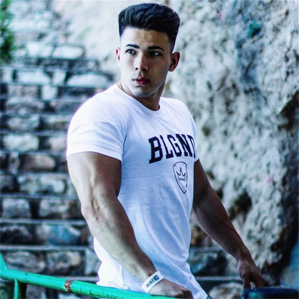 Фото Kaus Cetak Kasual Kaus Lengan Pendek Fitness Binaraga Pria Atasan Kaus Slim Katun Olahraga Gym Pakaian Fashion Musim Panas №2
