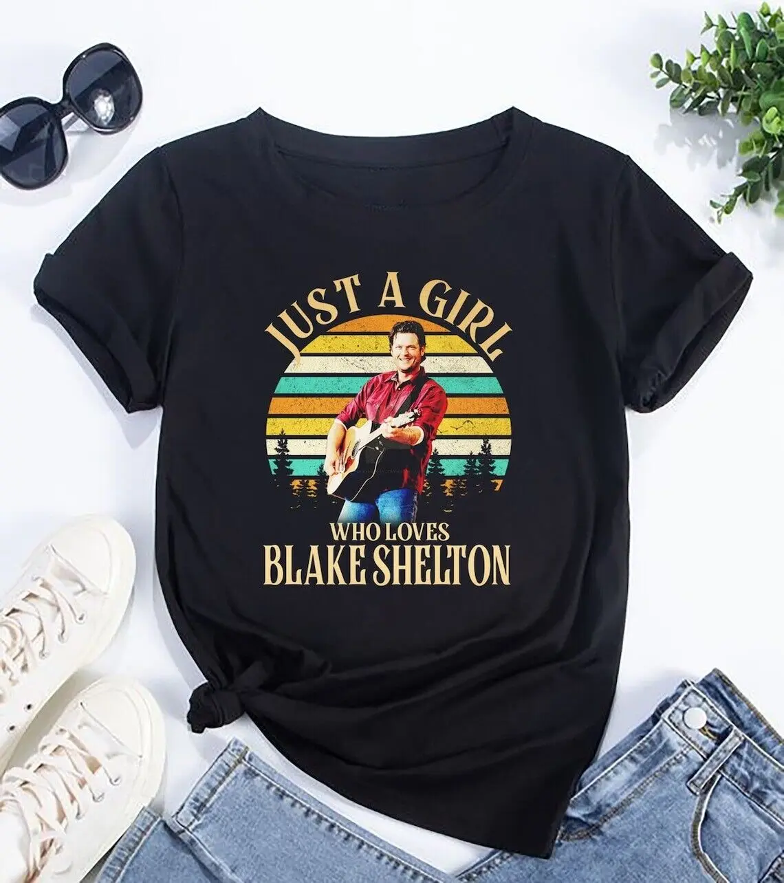 Футболка Just A Girl Who Loves Blake Shelton 2024.