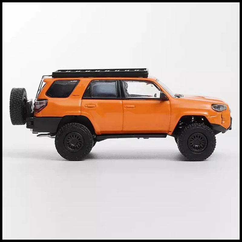 Фото GCD 1:64 4Runner SUV Light Modification Версия из сплава Модель автомобиля для взрослых Сувенирный подарок Статический дисплей №4