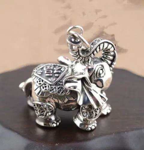 Фото Koleksi Cina Tibet Perak Ukiran Hewan Gajah Indah Başil Liontin Patung №2
