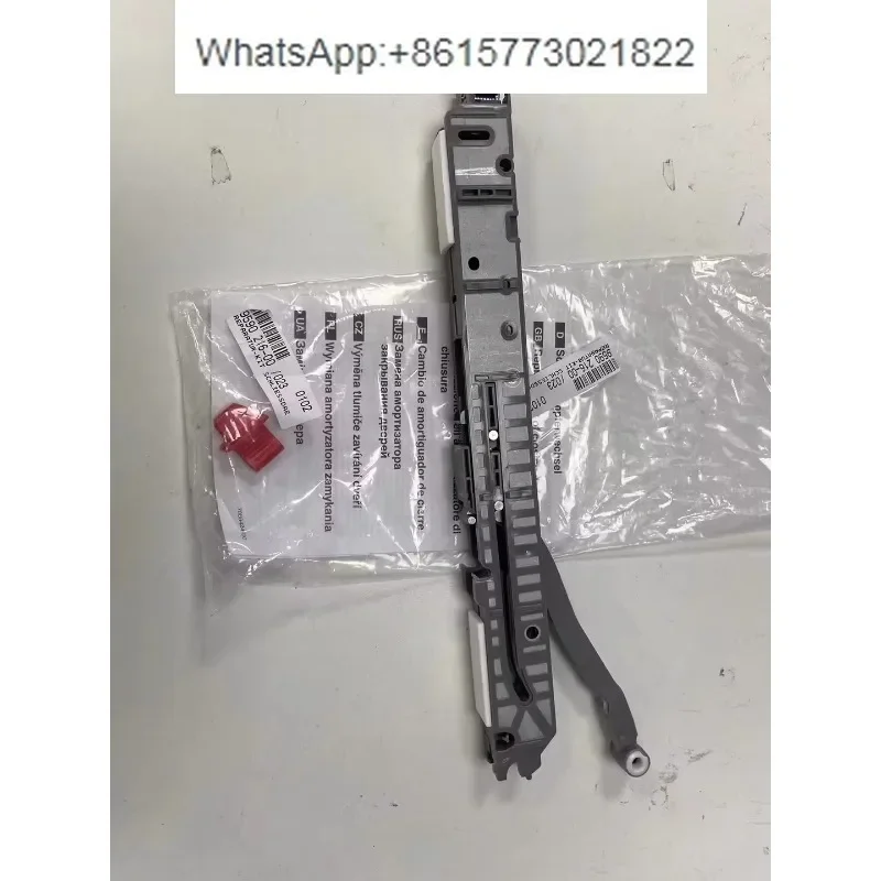 Петля дверцы холодильника Liebherr 8773/8496 Петля дверцы холодильника 9590216