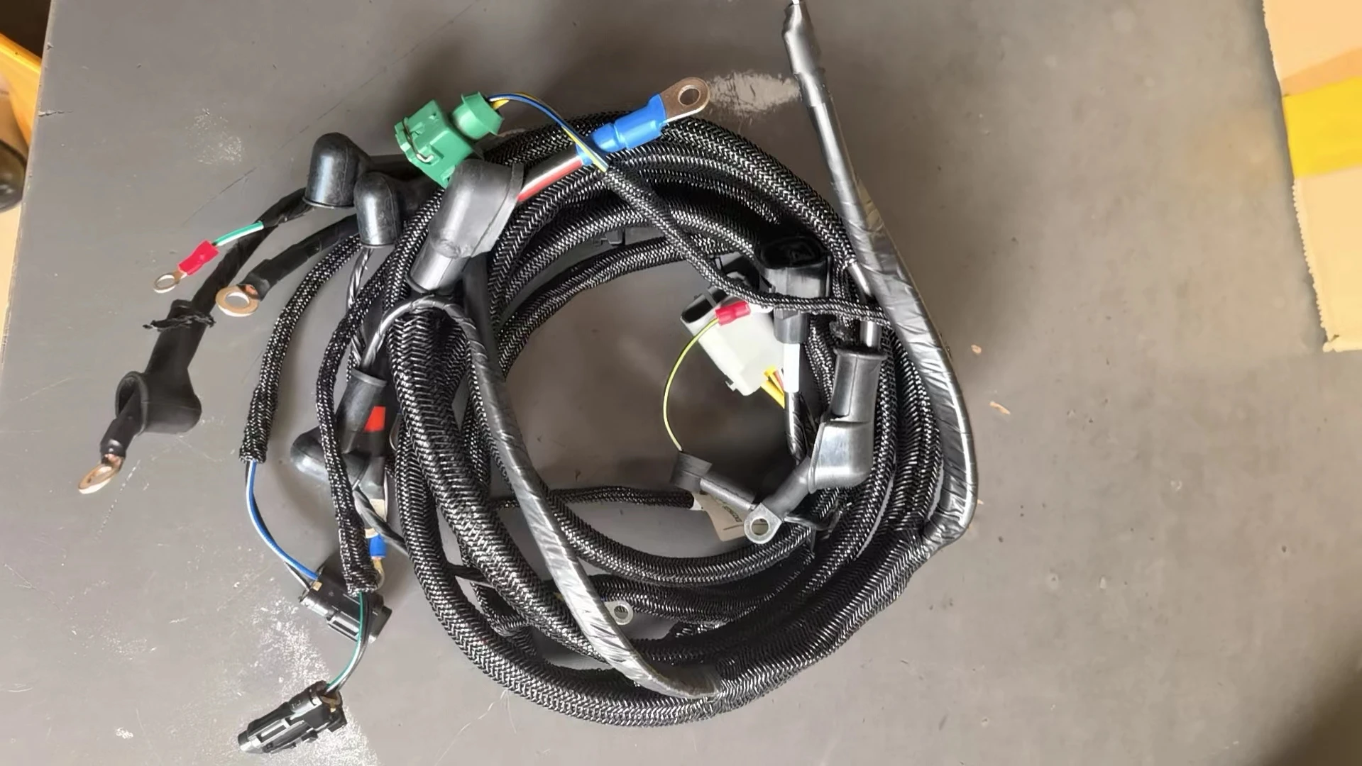 Фото Кабель жгута проводов двигателя экскаватора K1001398B для Doosan DX225LCA DX220A, запасная часть для ремонта строительной техники экскаватора №2