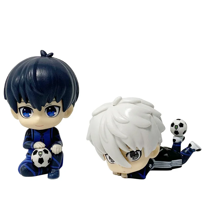 Аниме BLUE LOCK Q GK Nigi Фигурка Настольные украшения Лежащий и играющий мяч Seishiro Nagi Статуя MINI Yoichi Isagi Симпатичные игрушки из ПВХ