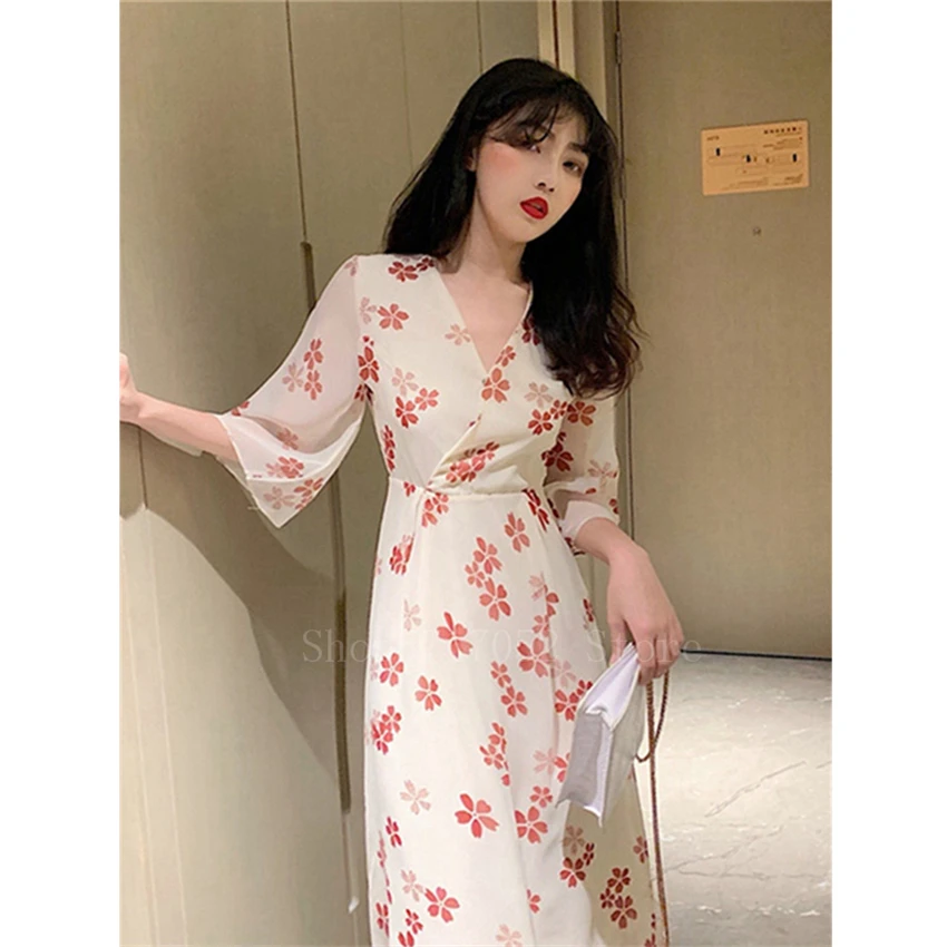 Фото Gaun Wanita Musim Panas Gaya Jepang Harajuku Antik Bunga Pakaian Pantai 70 ngah Lengan Wanita Tipis Retro Tipis Gaun Pesta Jepang №3