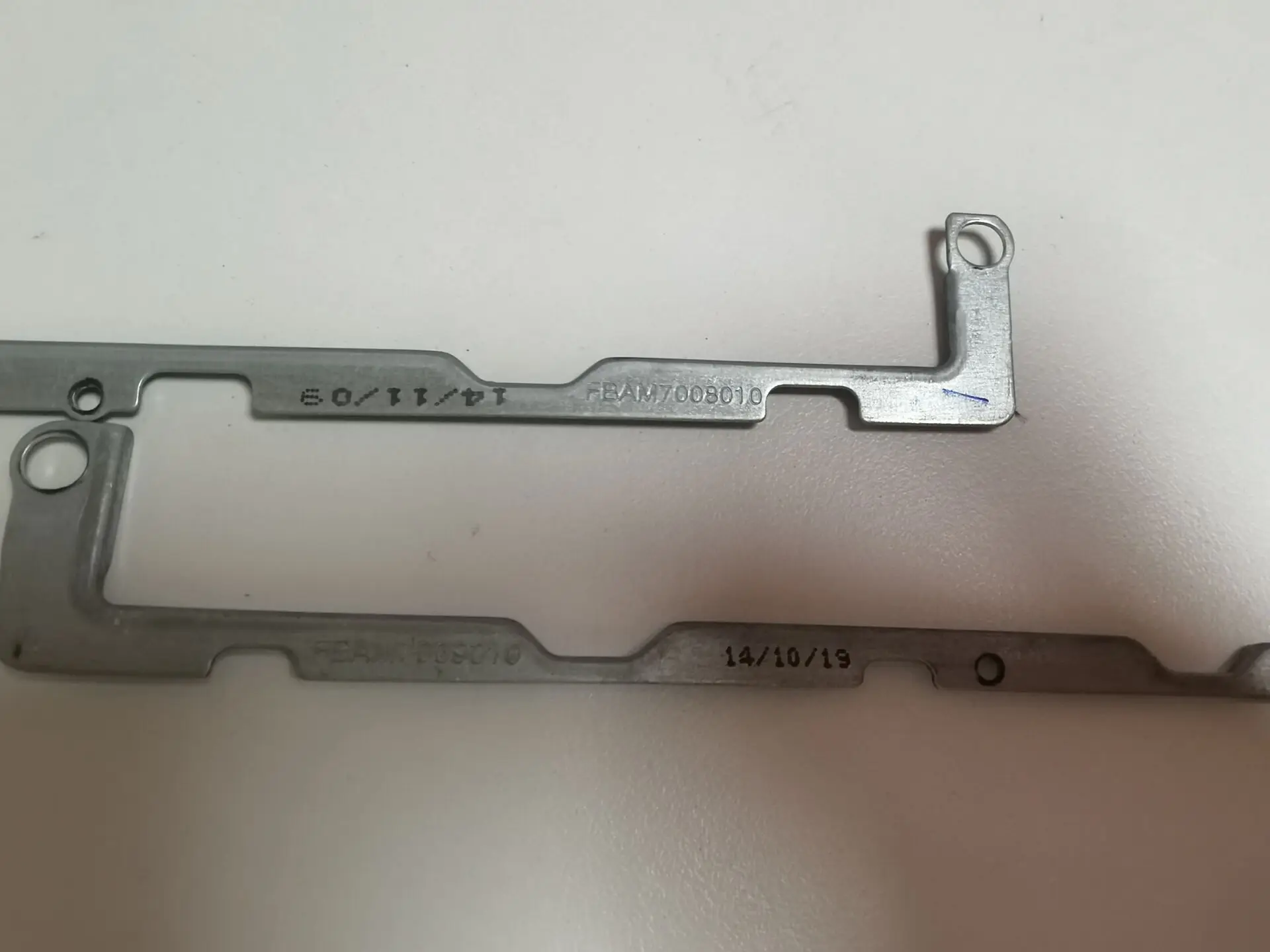 Одна пара шарниров для Dell Inspiron 14 7447, шарниры для ЖК-экрана, оригинальные детали (art.: 3920bca167c5e) - 3920bca167c5e