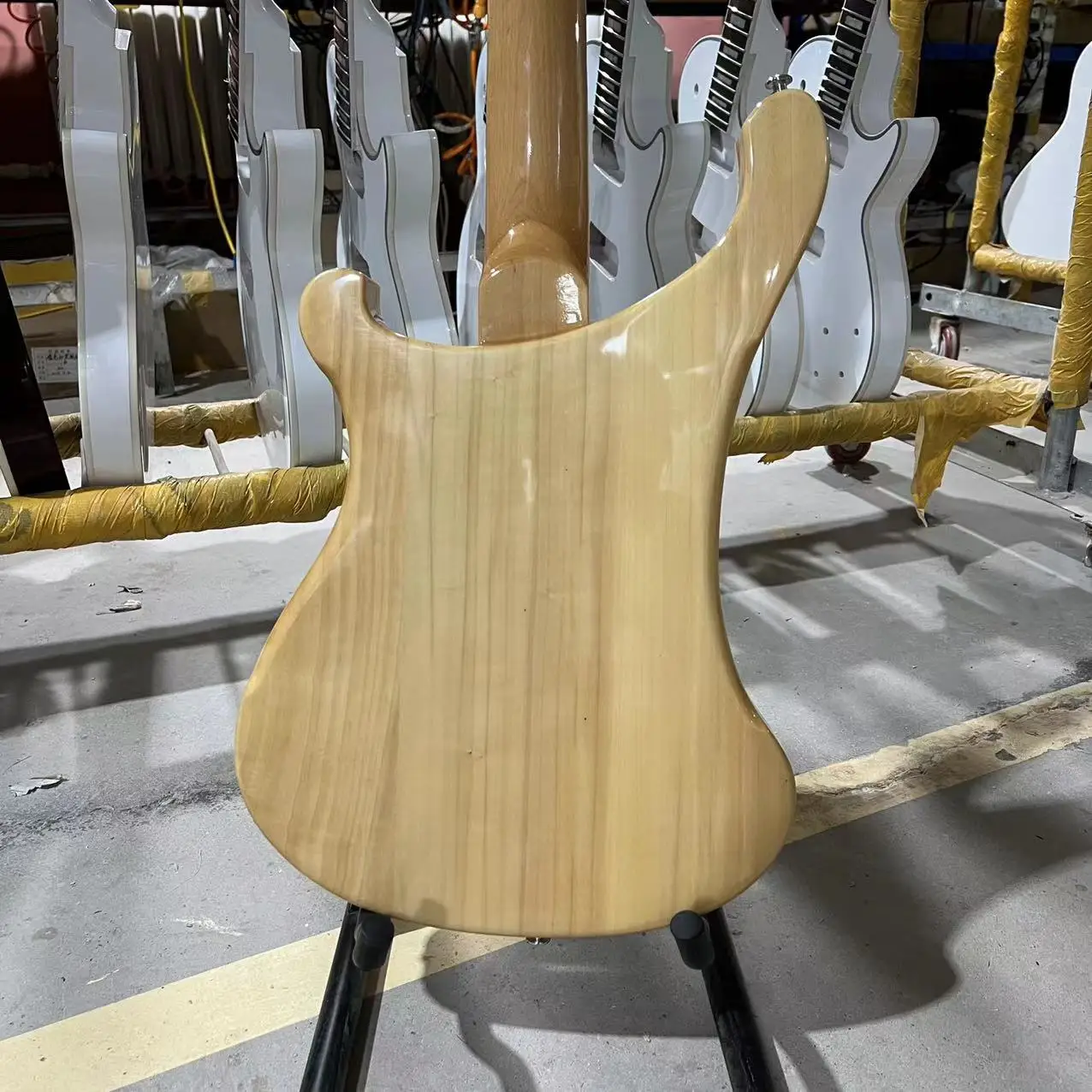 Фото Электрическая гитара Rickenbacker 4003, бас-гитара, корпус из липы, цвет бурливуд, подставка из розового дерева, 4 струны, Бесплатная доставка гитара №2