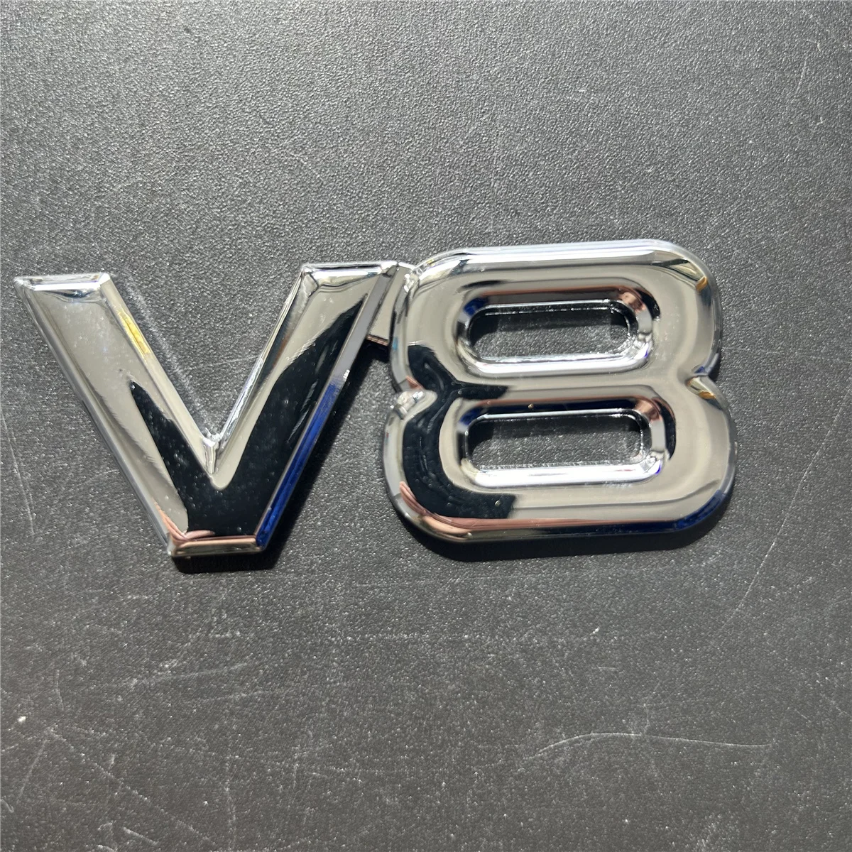 Авто Металлический Сплав 3D V8 Логотип Смещение двигателя Багажник Задний Автомобильный Значок Наклейка Хром V8 Боковое Крыло Эмблема Стиль автомобиля (art.: 3920ca57fc721) - 3920ca57fc721