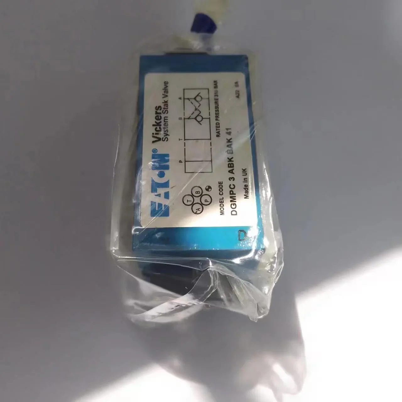 Фото Соленоид Eaton Katup DGMPC 3 ABK BAK 41 №2