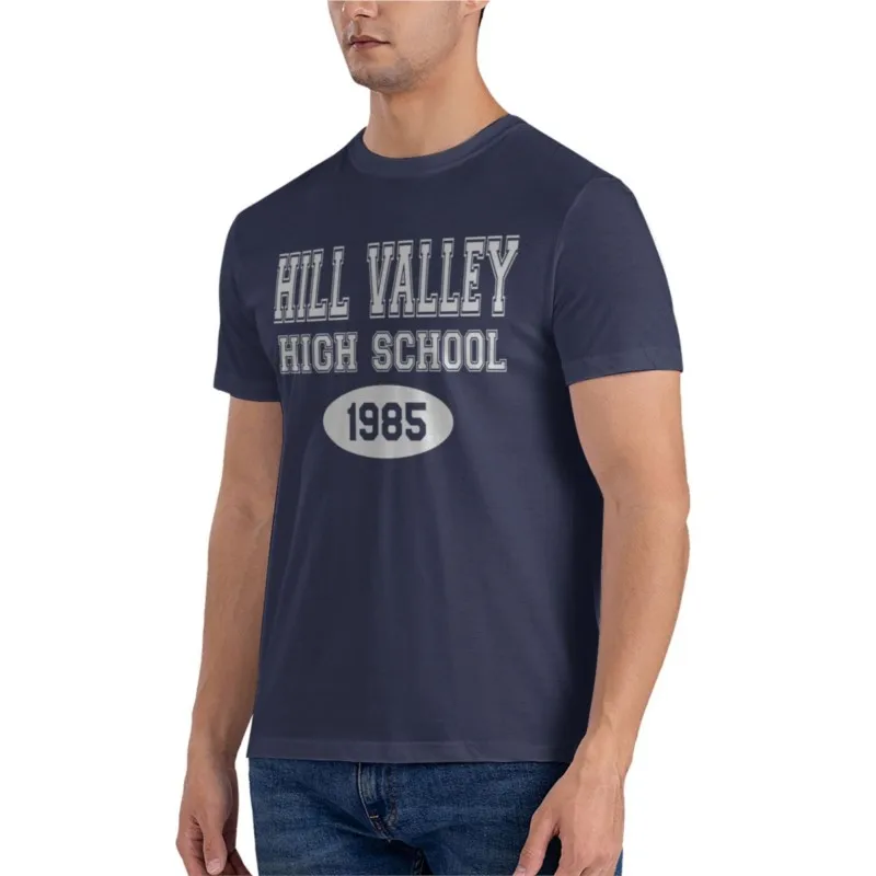 Фото Hill Valley High School 1985 г. — футболка «Назад в будущее», мужские футболки с рисунком, мужская хлопковая футболка в стиле хип-хоп №3