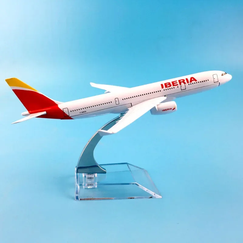 Модель самолета Испания Iberia Airlines A330, модель самолета, литая под давлением металлическая модель самолета 16 см, 1:400, игрушка в подарок (art.: 3920cd49294db) - 3920cd49294db