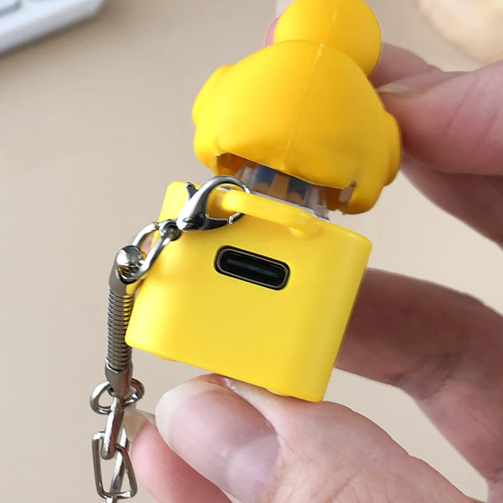 Фото Игрушка Duckling Quack Fidgety, клавиатура с уткой, регулятор, погремушка, кнопка, звуковой брелок, декоративный рюкзак №3