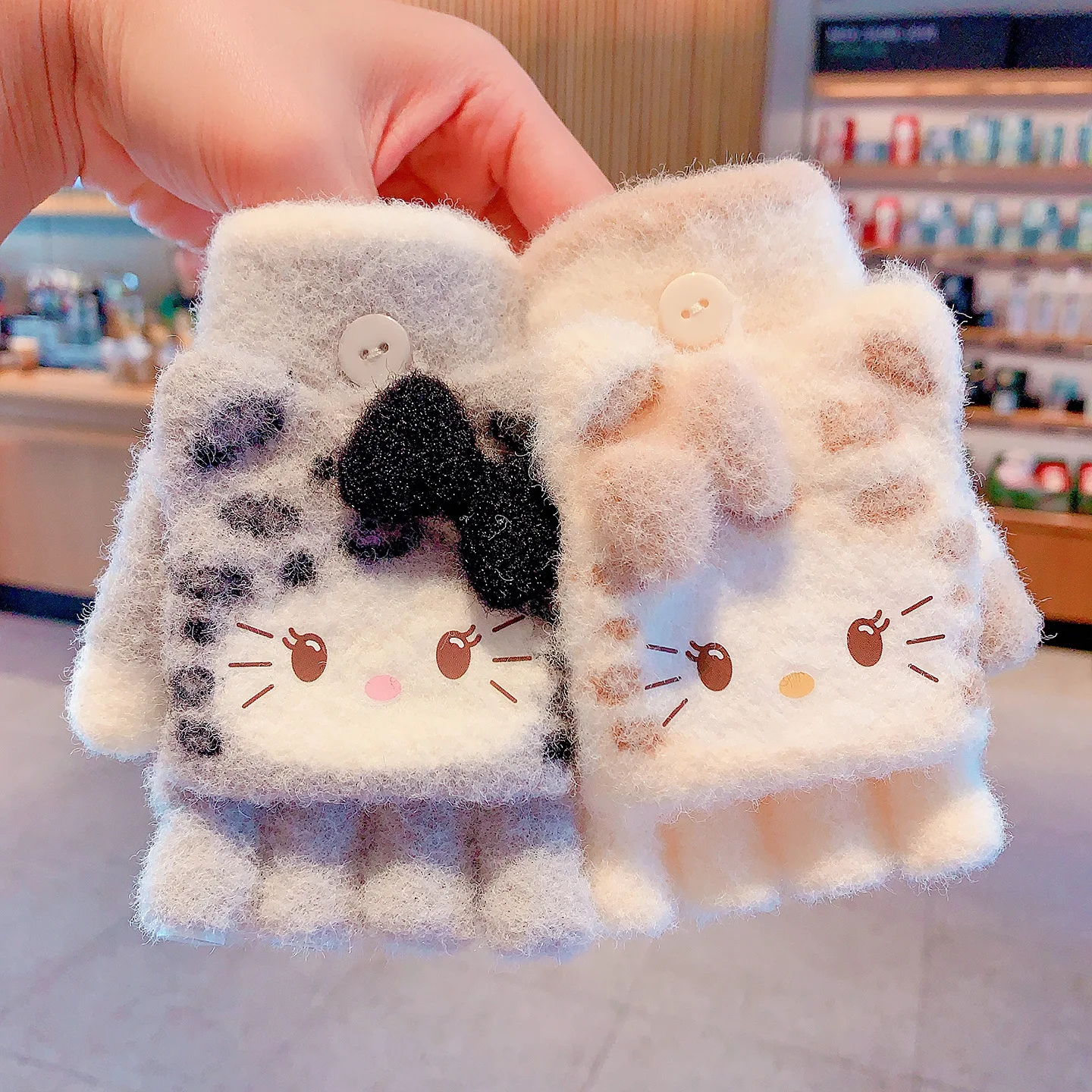 Фото Новые детские перчатки Kitty на осень и зиму, незамерзающие, теплые, подходят для письма, открытые перчатки с пятью пальцами на полупальцах. №4