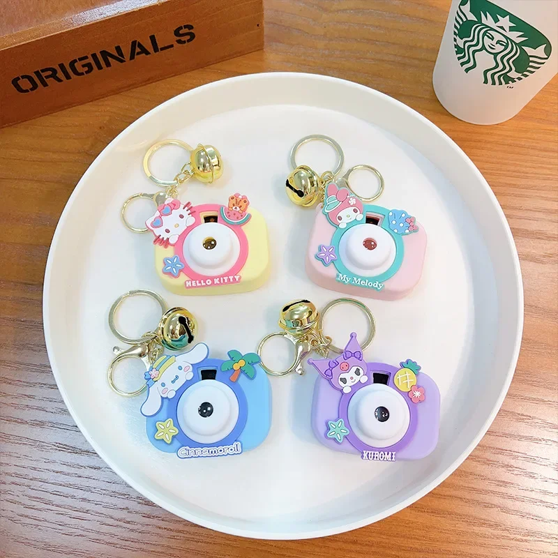 Sanrio Hello Kitty Cinnamoroll Kuromi Melody камера проектор милый автомобиль Шарм пара школьный брелок Шарм подарок