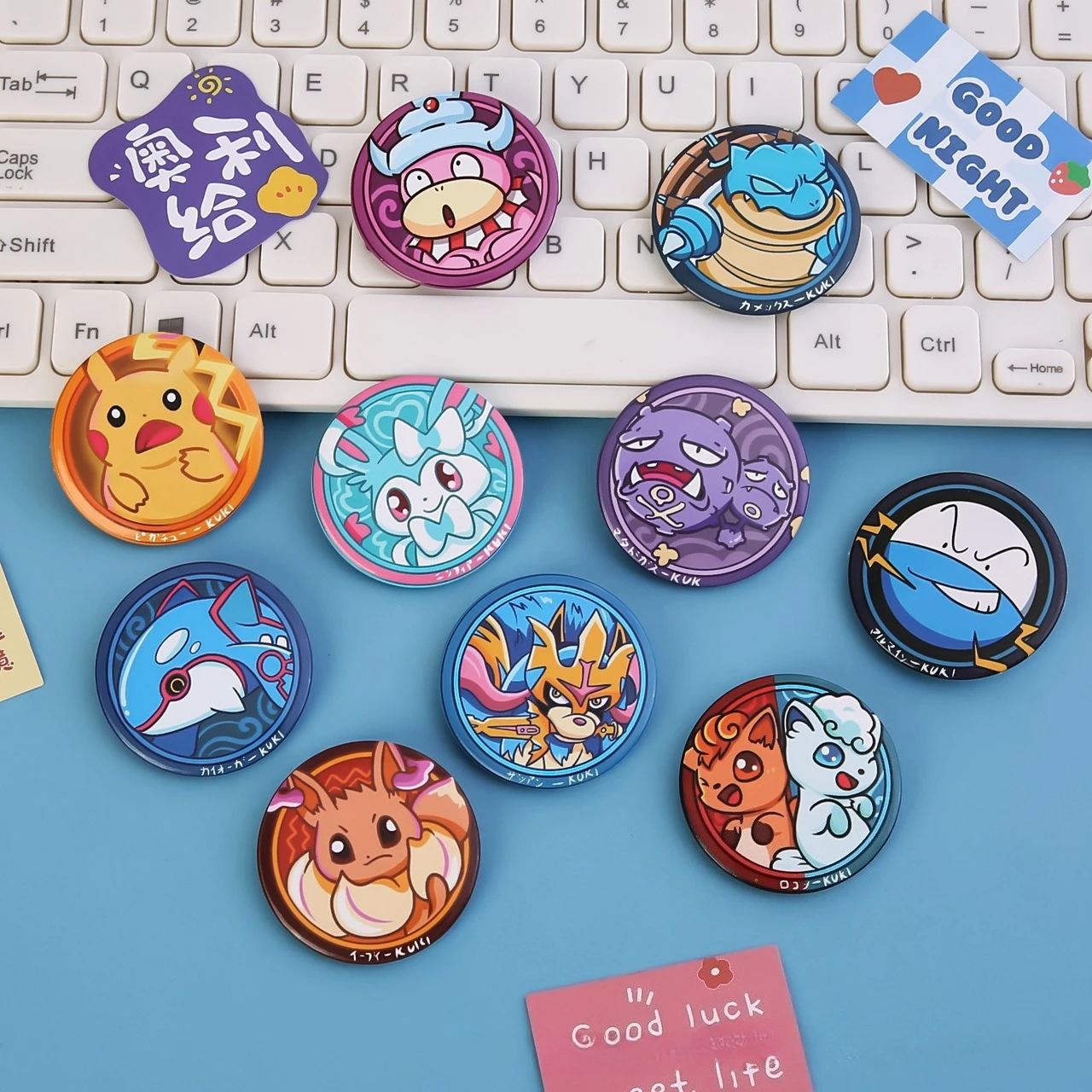 Серия Pokemon, коллекционные значки, модная одежда, рюкзаки, подвески, украшения, Пикачу60, экшн-фигурки, подарки на день рождения для детей