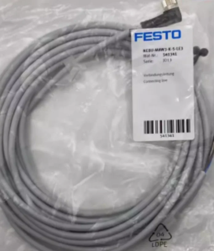 3 шт. новый оригинальный соединительный кабель FESTO NEBU-M8W3-K-5-LE3 541341