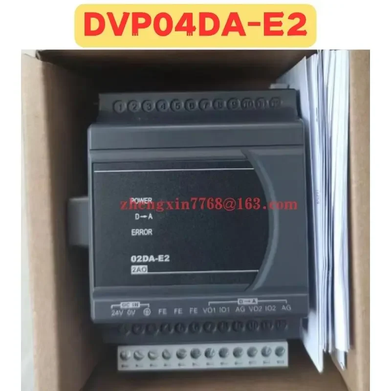Совершенно новый оригинальный модуль DVP04DA-E2 DVP04DA E2
