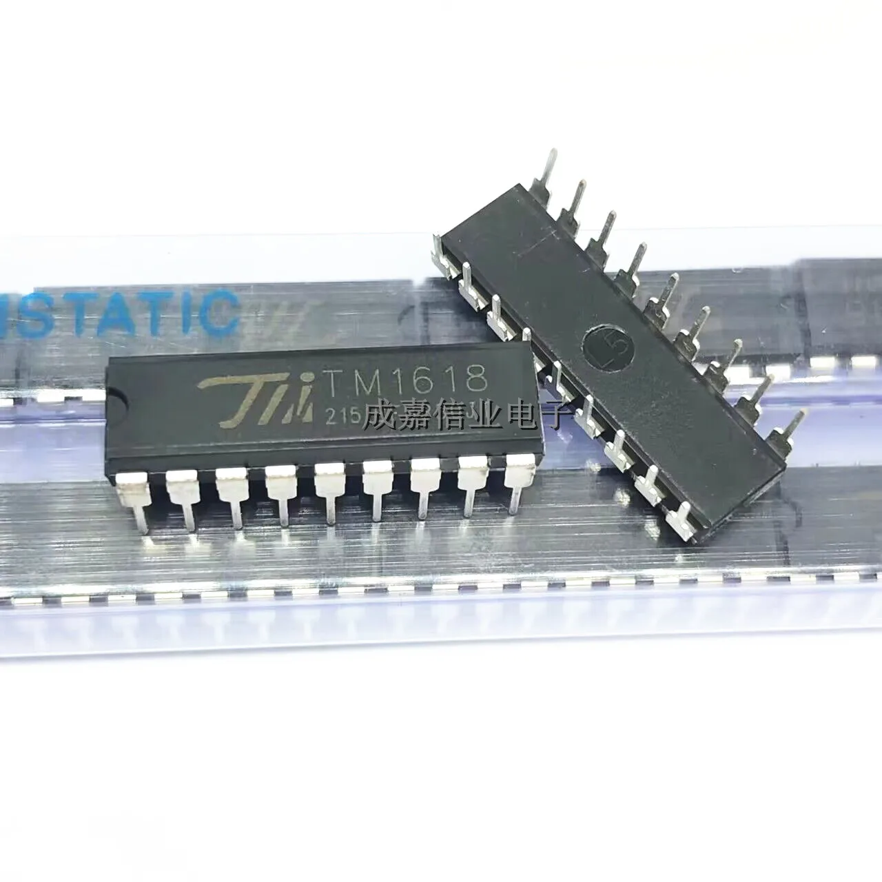 10 шт./партия TM1618 DIP-18 светодиодный драйвер управления выделенной схемой несколько режимов отображения (7 сегментов × 5-8 сегментов × 4 знака)