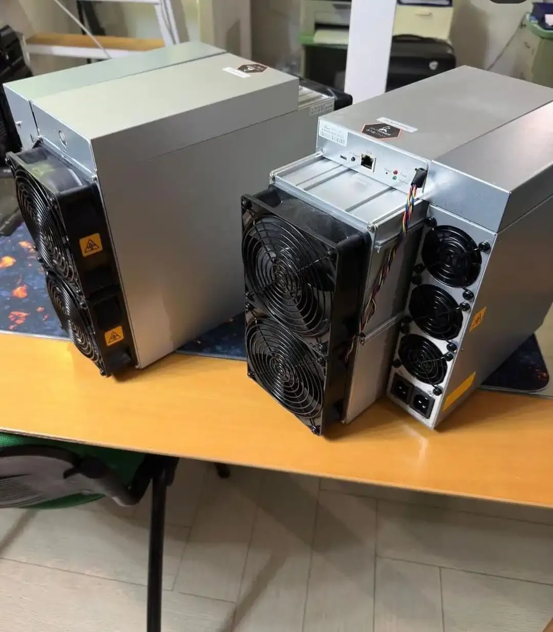 Фото Antminer L9-16G Scrypt Miner 16000MH/s Litecoin Dogecoin Miner на складе с низкой мощностью 3360 Вт, эффективностью 0,21J/MH, быстрая доставка №3